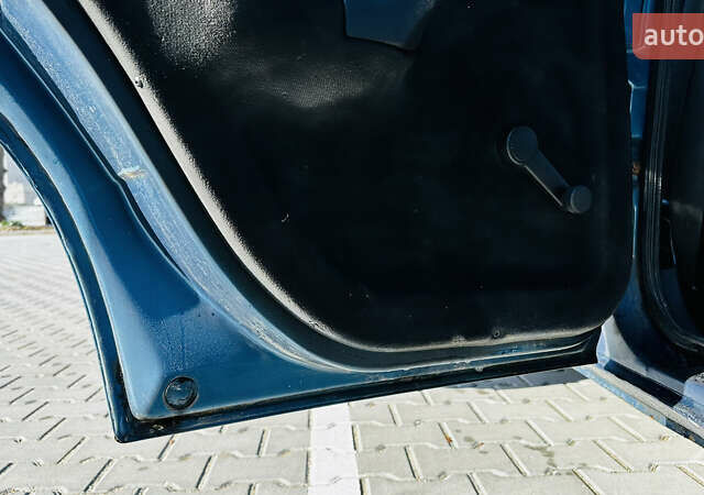 Синий Форд Эскорт, объемом двигателя 1.6 л и пробегом 330 тыс. км за 1099 $, фото 7 на Automoto.ua