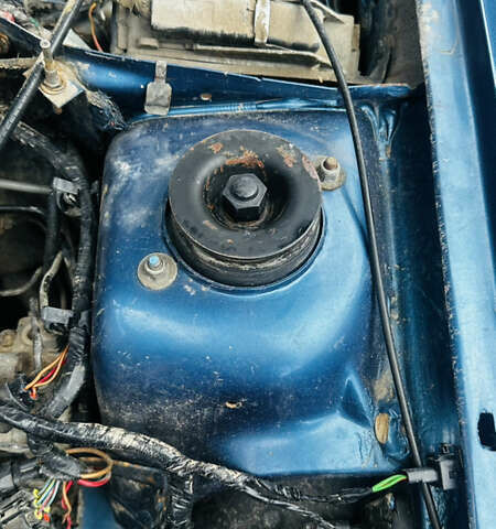 Форд Эскорт 1991 в Виннице на Automoto.ua Синий Форд Эскорт, объемом двигателя 1.6 л и пробегом 220 тыс. км за 1099 $, фото 5 на Automoto.ua