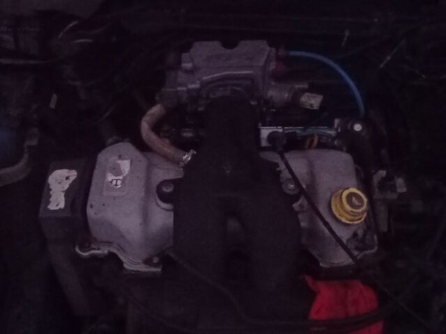 Синий Форд Эскорт, объемом двигателя 1.6 л и пробегом 86 тыс. км за 1050 $, фото 16 на Automoto.ua