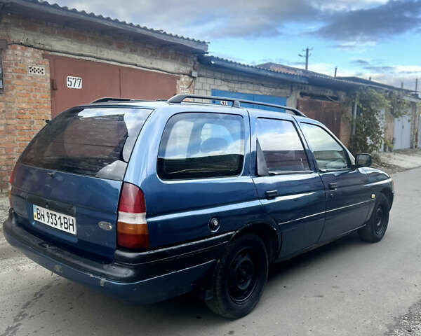 Форд Эскорт 1991 в Виннице на Automoto.ua Синий Форд Эскорт, объемом двигателя 1.6 л и пробегом 220 тыс. км за 1099 $, фото 1 на Automoto.ua