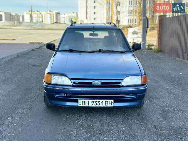 Синий Форд Эскорт, объемом двигателя 1.6 л и пробегом 330 тыс. км за 1099 $, фото 1 на Automoto.ua