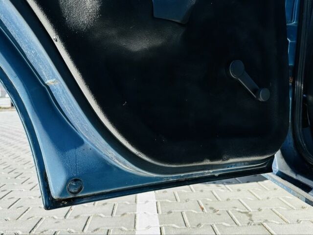 Синий Форд Эскорт, объемом двигателя 1.6 л и пробегом 220 тыс. км за 1099 $, фото 9 на Automoto.ua