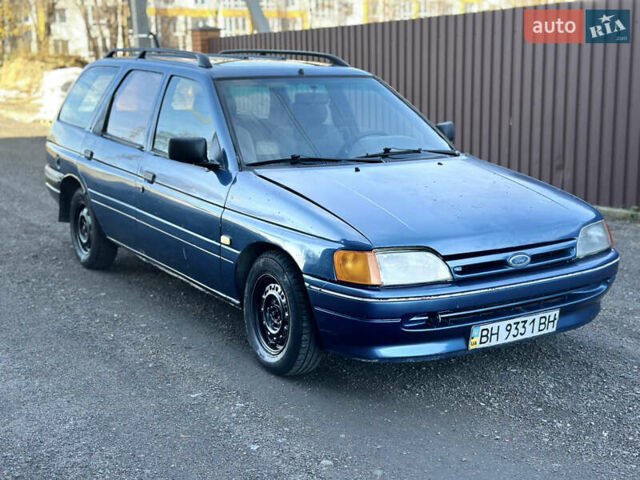 Синий Форд Эскорт, объемом двигателя 1.6 л и пробегом 330 тыс. км за 1099 $, фото 6 на Automoto.ua