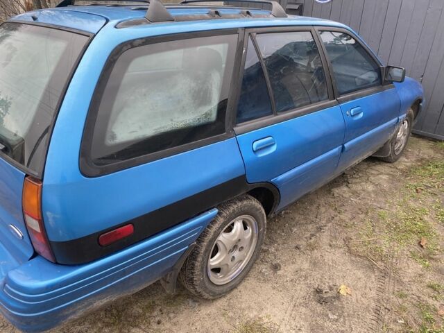 Синій Форд Ескорт, об'ємом двигуна 2 л та пробігом 170 тис. км за 2000 $, фото 3 на Automoto.ua