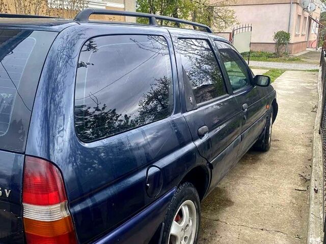 Синій Форд Ескорт, об'ємом двигуна 1.6 л та пробігом 383 тис. км за 2000 $, фото 3 на Automoto.ua