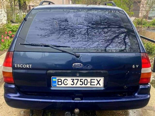 Синій Форд Ескорт, об'ємом двигуна 1.6 л та пробігом 383 тис. км за 2000 $, фото 11 на Automoto.ua