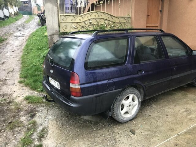 Синій Форд Ескорт, об'ємом двигуна 1.4 л та пробігом 2 тис. км за 1600 $, фото 3 на Automoto.ua