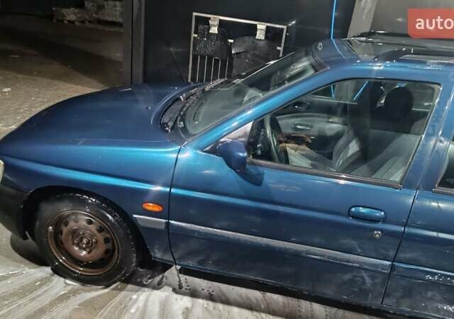Синій Форд Ескорт, об'ємом двигуна 1.6 л та пробігом 100 тис. км за 800 $, фото 17 на Automoto.ua
