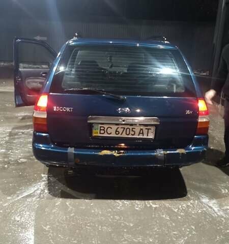 Синій Форд Ескорт, об'ємом двигуна 1.6 л та пробігом 100 тис. км за 800 $, фото 8 на Automoto.ua