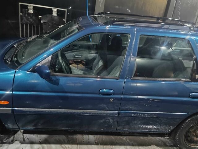 Синій Форд Ескорт, об'ємом двигуна 1.6 л та пробігом 1000 тис. км за 800 $, фото 17 на Automoto.ua