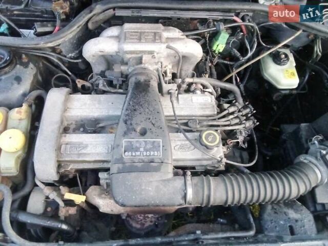 Синий Форд Эскорт, объемом двигателя 1.6 л и пробегом 150 тыс. км за 600 $, фото 9 на Automoto.ua