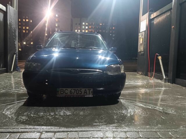 Синій Форд Ескорт, об'ємом двигуна 1.6 л та пробігом 1000 тис. км за 800 $, фото 5 на Automoto.ua