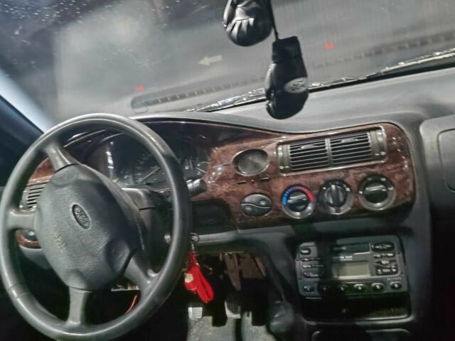 Синій Форд Ескорт, об'ємом двигуна 1.6 л та пробігом 1000 тис. км за 800 $, фото 10 на Automoto.ua