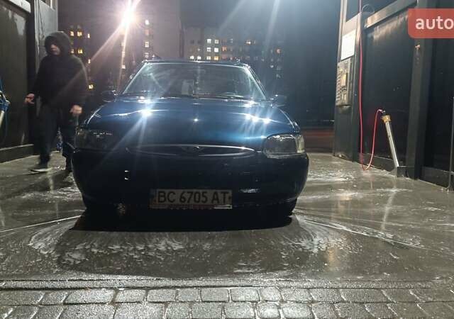 Синій Форд Ескорт, об'ємом двигуна 1.6 л та пробігом 100 тис. км за 800 $, фото 5 на Automoto.ua