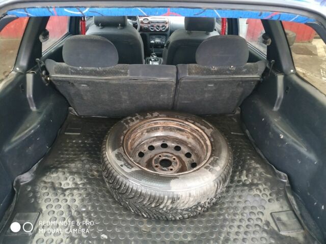 Синій Форд Ескорт, об'ємом двигуна 1.8 л та пробігом 200 тис. км за 1700 $, фото 6 на Automoto.ua