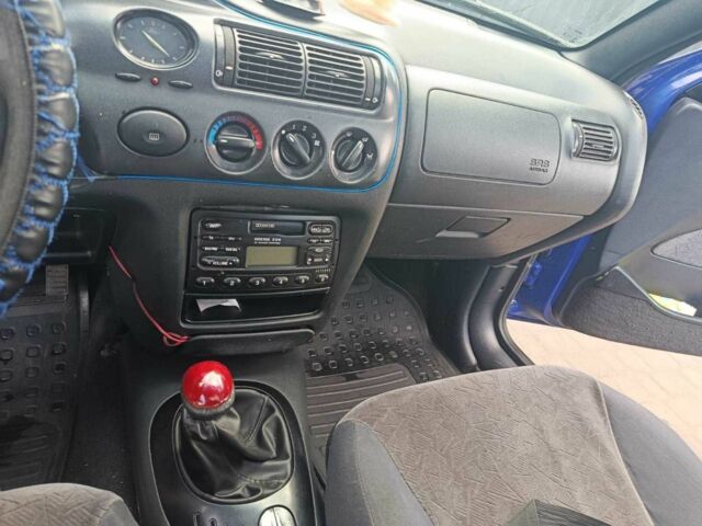 Синий Форд Эскорт, объемом двигателя 1.4 л и пробегом 41 тыс. км за 1600 $, фото 3 на Automoto.ua