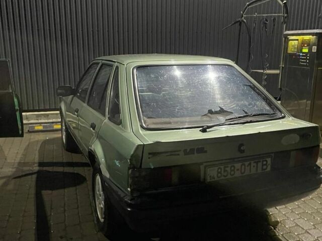 Зелений Форд Ескорт, об'ємом двигуна 1.4 л та пробігом 3 тис. км за 403 $, фото 2 на Automoto.ua