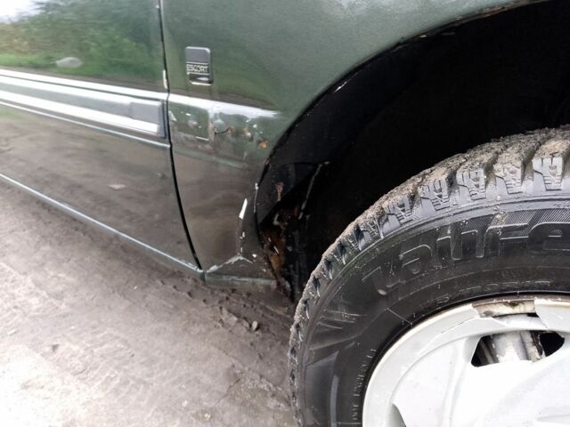 Зеленый Форд Эскорт, объемом двигателя 0 л и пробегом 1 тыс. км за 1100 $, фото 5 на Automoto.ua