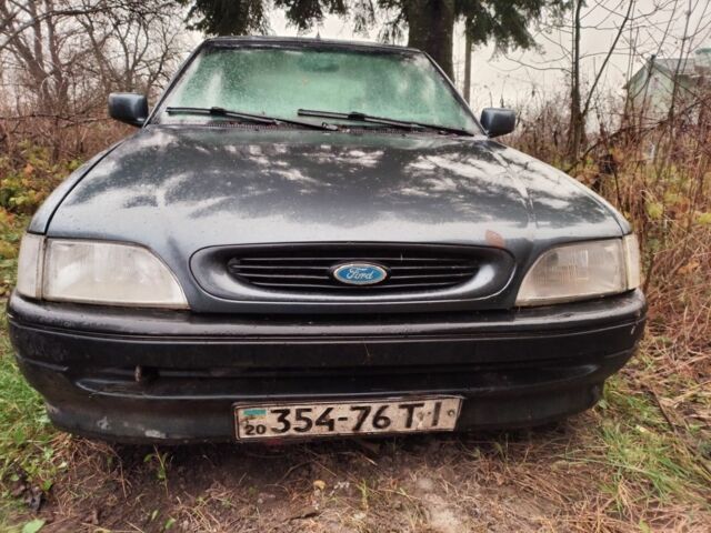 Зеленый Форд Эскорт, объемом двигателя 0 л и пробегом 999 тыс. км за 378 $, фото 9 на Automoto.ua