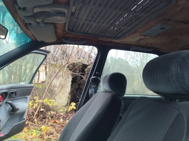 Зеленый Форд Эскорт, объемом двигателя 0 л и пробегом 999 тыс. км за 378 $, фото 16 на Automoto.ua