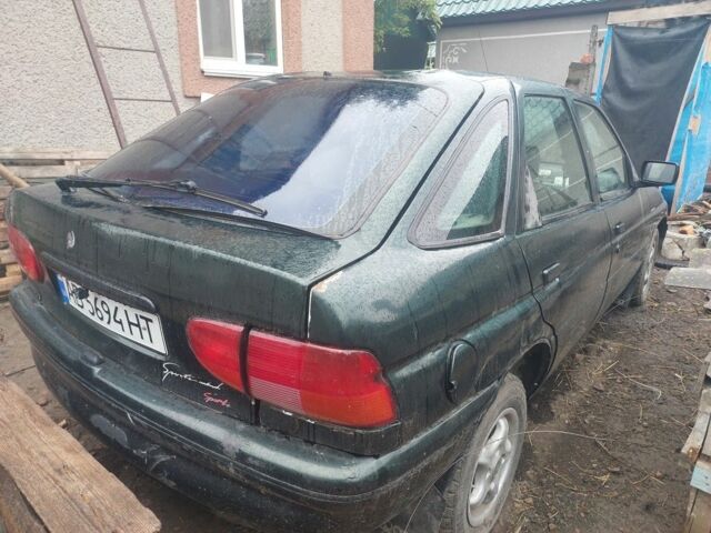 Зеленый Форд Эскорт, объемом двигателя 0 л и пробегом 345 тыс. км за 720 $, фото 5 на Automoto.ua