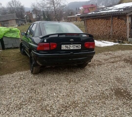 Зеленый Форд Эскорт, объемом двигателя 0 л и пробегом 80 тыс. км за 1600 $, фото 2 на Automoto.ua