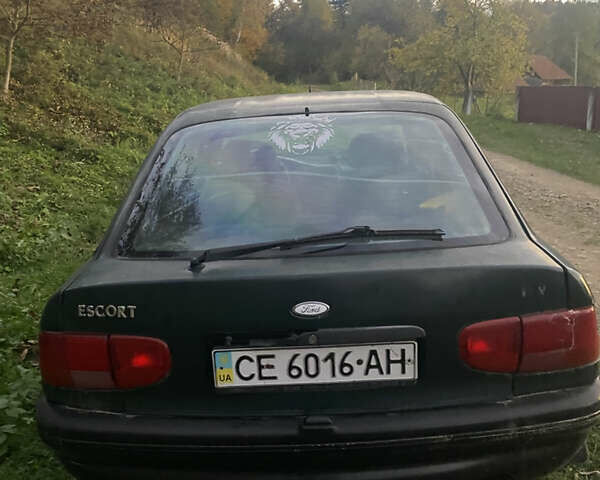 Зеленый Форд Эскорт, объемом двигателя 1.6 л и пробегом 210 тыс. км за 900 $, фото 4 на Automoto.ua