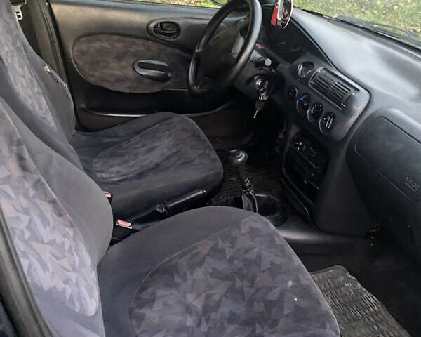 Зеленый Форд Эскорт, объемом двигателя 1.6 л и пробегом 210 тыс. км за 900 $, фото 3 на Automoto.ua