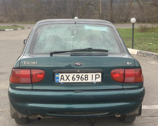 Зеленый Форд Эскорт, объемом двигателя 1.8 л и пробегом 216 тыс. км за 1900 $, фото 2 на Automoto.ua