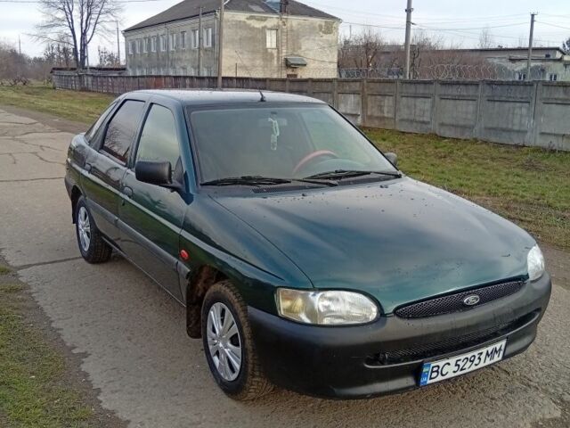 Зелений Форд Ескорт, об'ємом двигуна 1.3 л та пробігом 290 тис. км за 1650 $, фото 1 на Automoto.ua