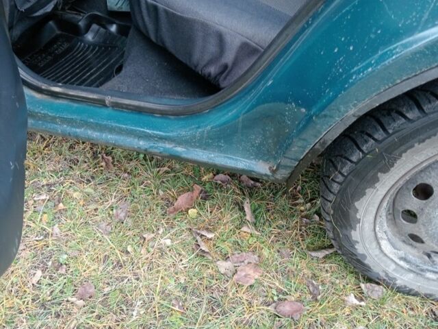 Зеленый Форд Эскорт, объемом двигателя 1.6 л и пробегом 300 тыс. км за 2200 $, фото 8 на Automoto.ua