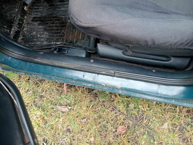 Зеленый Форд Эскорт, объемом двигателя 1.6 л и пробегом 300 тыс. км за 2200 $, фото 7 на Automoto.ua