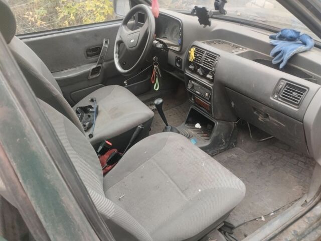 Зелений Форд Ескорт, об'ємом двигуна 0 л та пробігом 223 тис. км за 642 $, фото 2 на Automoto.ua