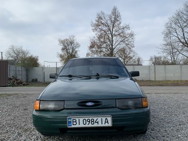 Зеленый Форд Эскорт, объемом двигателя 1.9 л и пробегом 251 тыс. км за 2000 $, фото 2 на Automoto.ua