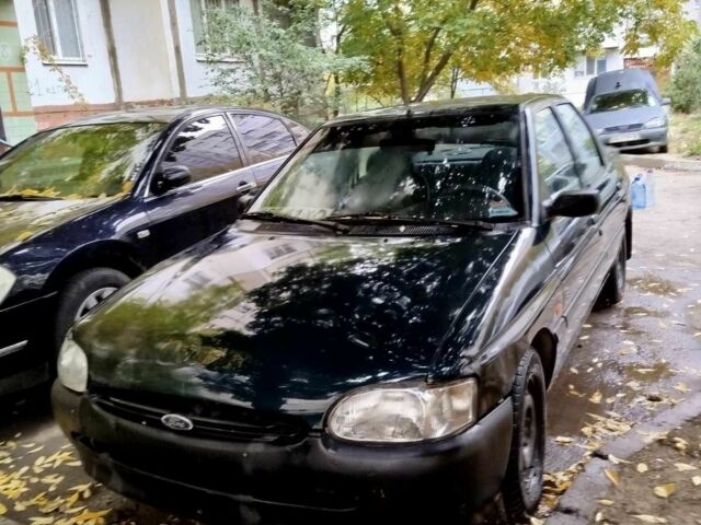 Зеленый Форд Эскорт, объемом двигателя 1.8 л и пробегом 3 тыс. км за 1900 $, фото 5 на Automoto.ua