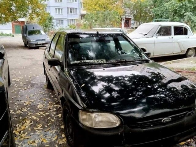 Зеленый Форд Эскорт, объемом двигателя 1 л и пробегом 3 тыс. км за 1700 $, фото 1 на Automoto.ua