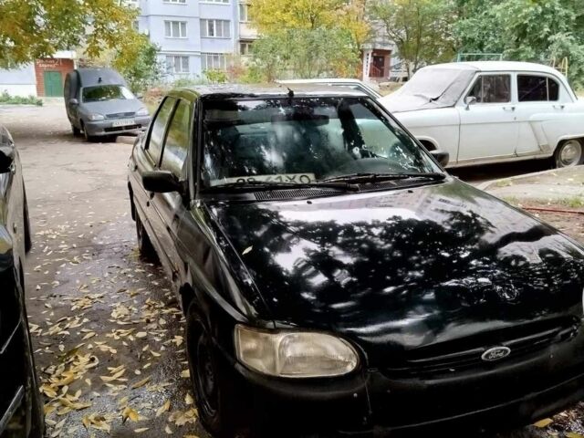 Зеленый Форд Эскорт, объемом двигателя 1.8 л и пробегом 3 тыс. км за 1900 $, фото 2 на Automoto.ua