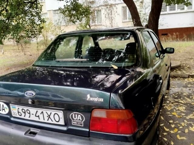 Зеленый Форд Эскорт, объемом двигателя 1.8 л и пробегом 3 тыс. км за 1900 $, фото 4 на Automoto.ua