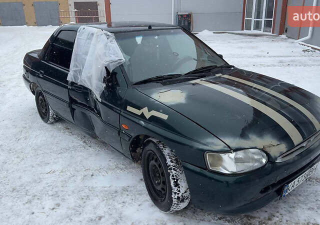 Зелений Форд Ескорт, об'ємом двигуна 1.6 л та пробігом 300 тис. км за 700 $, фото 1 на Automoto.ua
