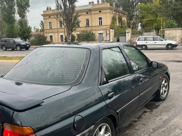 Зеленый Форд Эскорт, объемом двигателя 1.8 л и пробегом 340 тыс. км за 1000 $, фото 9 на Automoto.ua