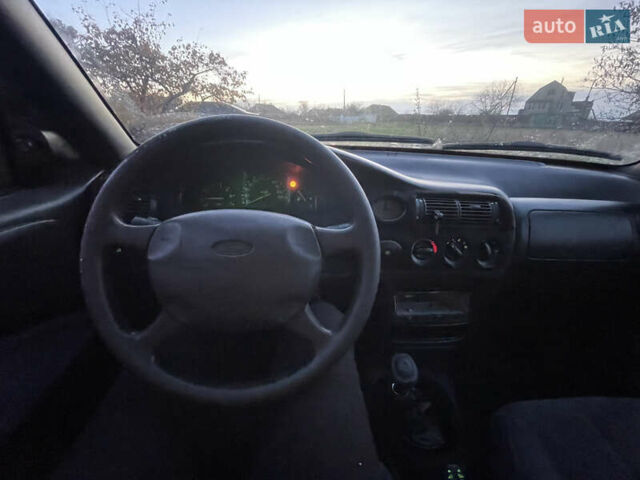 Зелений Форд Ескорт, об'ємом двигуна 1.8 л та пробігом 238 тис. км за 1600 $, фото 10 на Automoto.ua