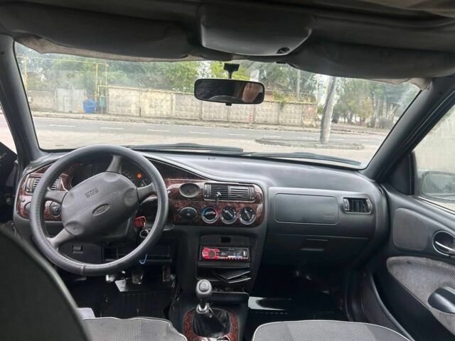 Зеленый Форд Эскорт, объемом двигателя 1.8 л и пробегом 340 тыс. км за 1000 $, фото 11 на Automoto.ua