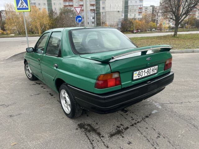 Зелений Форд Ескорт, об'ємом двигуна 1.6 л та пробігом 200 тис. км за 1000 $, фото 3 на Automoto.ua