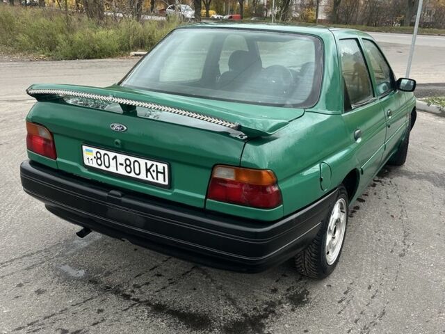 Зелений Форд Ескорт, об'ємом двигуна 1.6 л та пробігом 200 тис. км за 1000 $, фото 10 на Automoto.ua