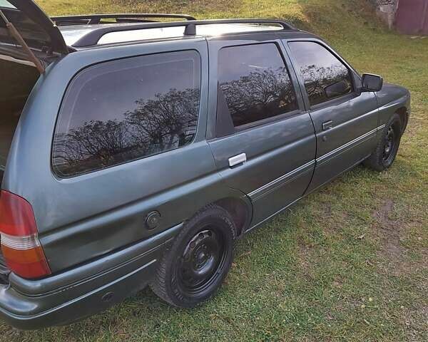 Зеленый Форд Эскорт, объемом двигателя 1.8 л и пробегом 436 тыс. км за 1999 $, фото 27 на Automoto.ua