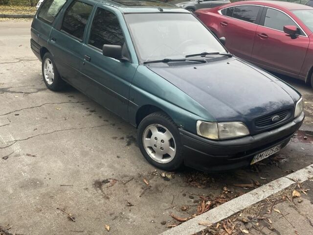 Зелений Форд Ескорт, об'ємом двигуна 1.6 л та пробігом 111 тис. км за 1300 $, фото 6 на Automoto.ua