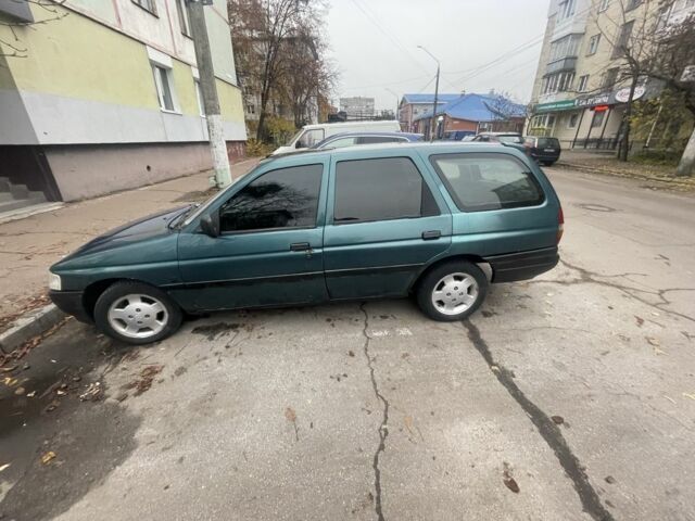 Зелений Форд Ескорт, об'ємом двигуна 1.6 л та пробігом 111 тис. км за 1300 $, фото 4 на Automoto.ua