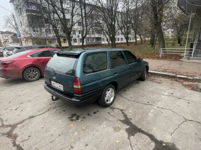 Зелений Форд Ескорт, об'ємом двигуна 1.6 л та пробігом 111 тис. км за 1300 $, фото 1 на Automoto.ua