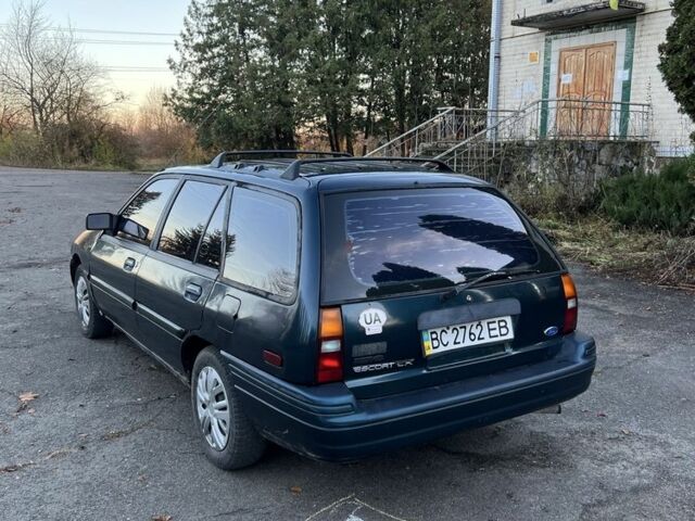 Зеленый Форд Эскорт, объемом двигателя 1.9 л и пробегом 450 тыс. км за 595 $, фото 1 на Automoto.ua