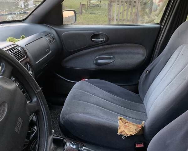 Зеленый Форд Эскорт, объемом двигателя 1.6 л и пробегом 80 тыс. км за 1000 $, фото 2 на Automoto.ua